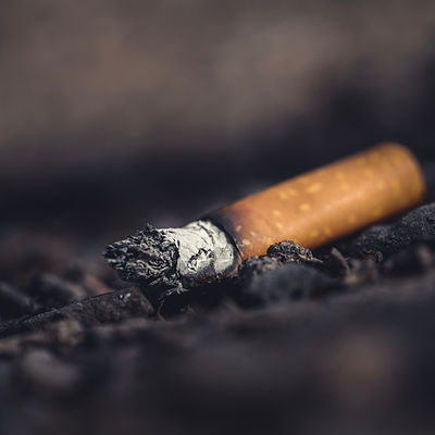 Image by Ray Reyes, Angehörige von Suchterkrankten, Alkoholabhängigkeit, Abhängigkeit, Magersucht und Angehörige