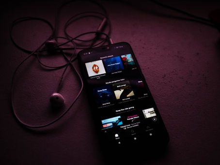 Podcasts italianos são uma ótima estratégia para complementar seus estudos