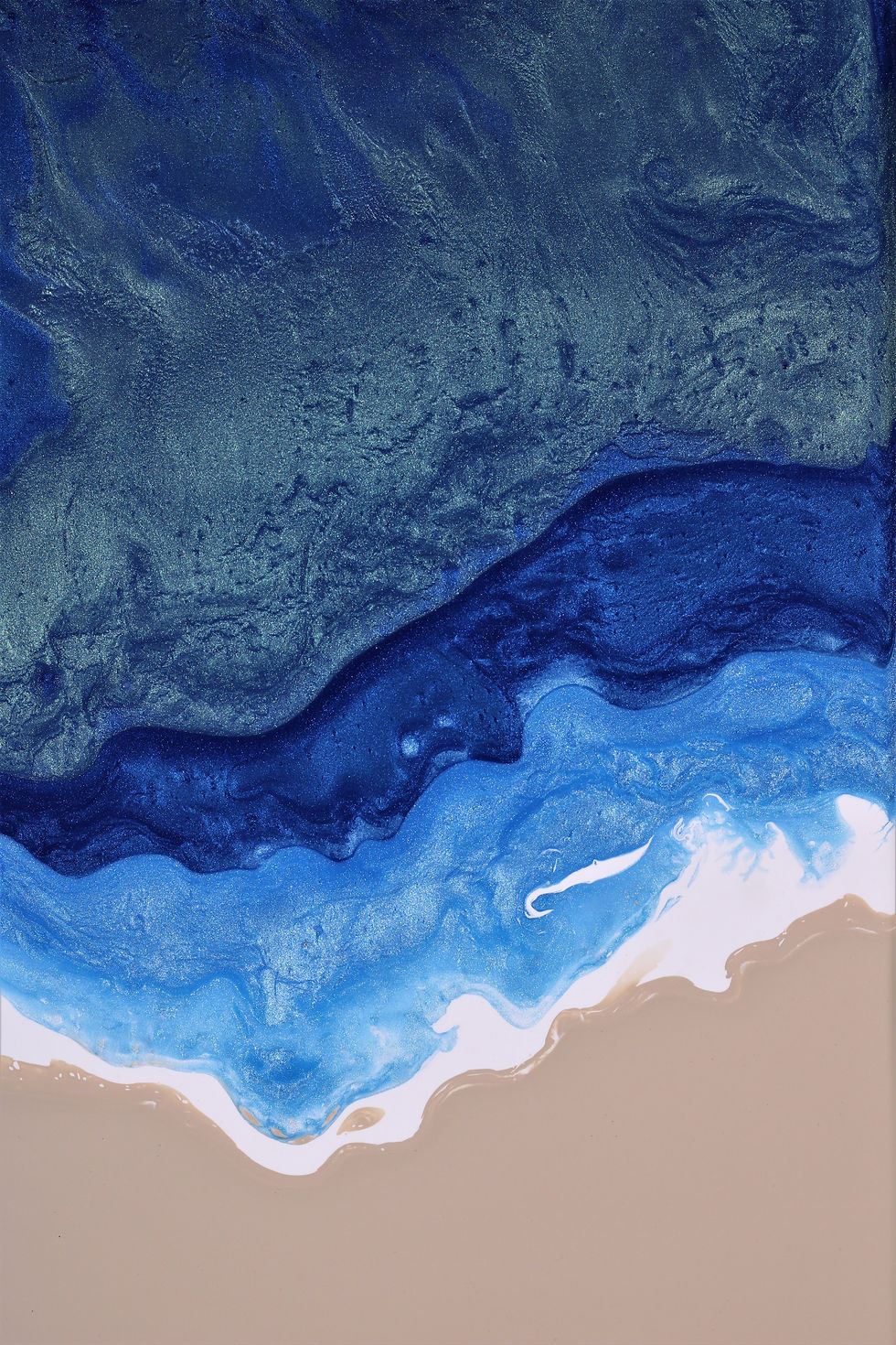 Shoreline by Susan Wilkilson (Unsplash)