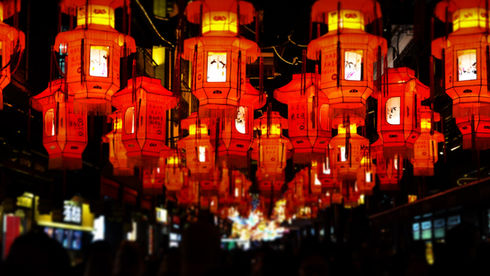 LICHTFEESTEN IN CHINA: EEN BETOVERENDE REIS DOOR HET TRADITIONELE LANTERN FESTIVAL EN HET HEDENDAAGS