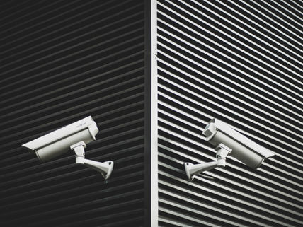 Hackers invadem mais de 150 mil câmeras de vigilância em todo o mundo