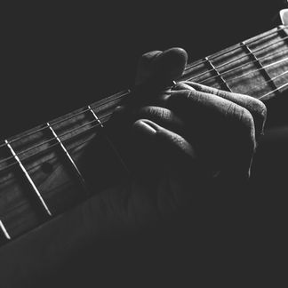 Groupe de Jazz Manouche à Paris pour Soirées Privées et Événements