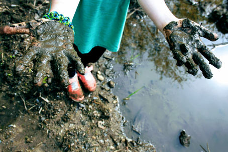 Why Getting Dirty is Good for Kids and Their Confidence!