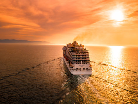 Cruise ship photo