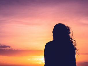 Healing Trauma Through Past Life Awareness: How Past Life Healing Hypnosis Can Relieve Your Suffering