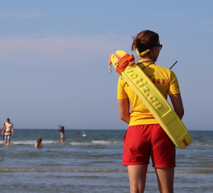 Image by Ronnie Overgoor