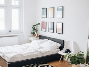 Quarto com uma cama