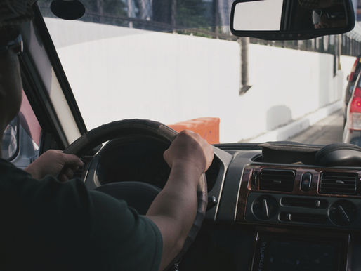 Mastering the 3-Second Rule: Your Key to Safe Following Distance