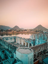 Image by Laurentiu Morariu