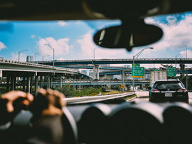 Nova regra também proíbe auxílio de intérprete nos testes teóricos e de rua