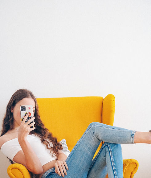 Image by Laura Chouette
