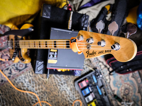 The Essential Bass Guitar Gear Checklist for Beginners