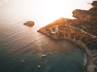 Image by Jose Llamas