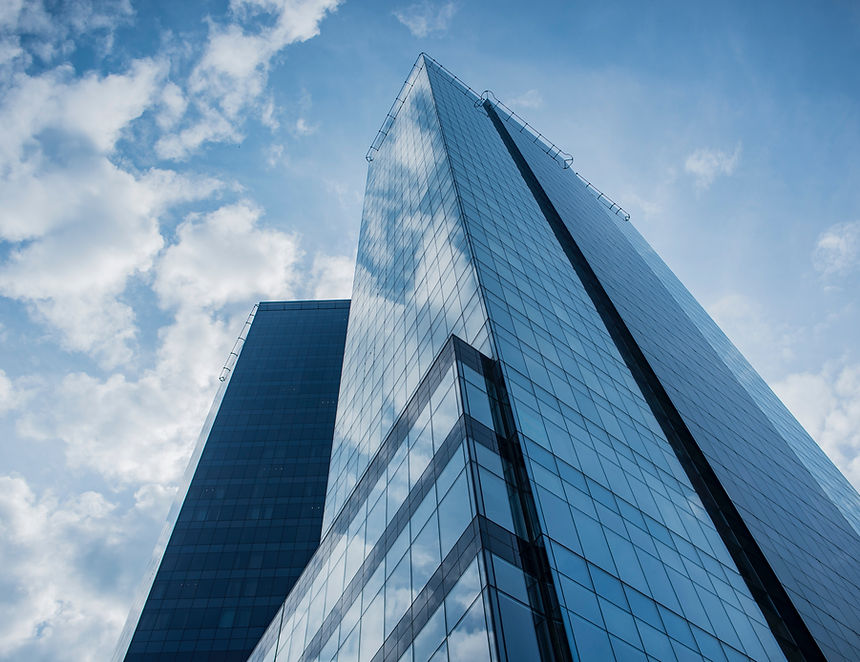 Image by Viktor Jakovlev