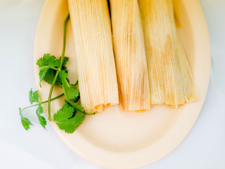 Tamales de envidia y abracitos de tamal.