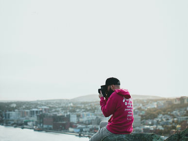 Režisér, scenárista, dramaturg