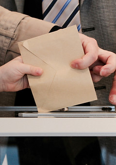 Image by Arnaud Jaegers