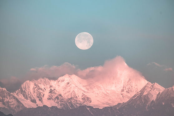 Image by 邱 严