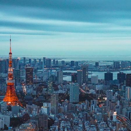 Tokyo gastronomic experience,Japanese whisky tasting tours, Michelin-starred restaurants Tokyo, traditional Japanese cuisine.