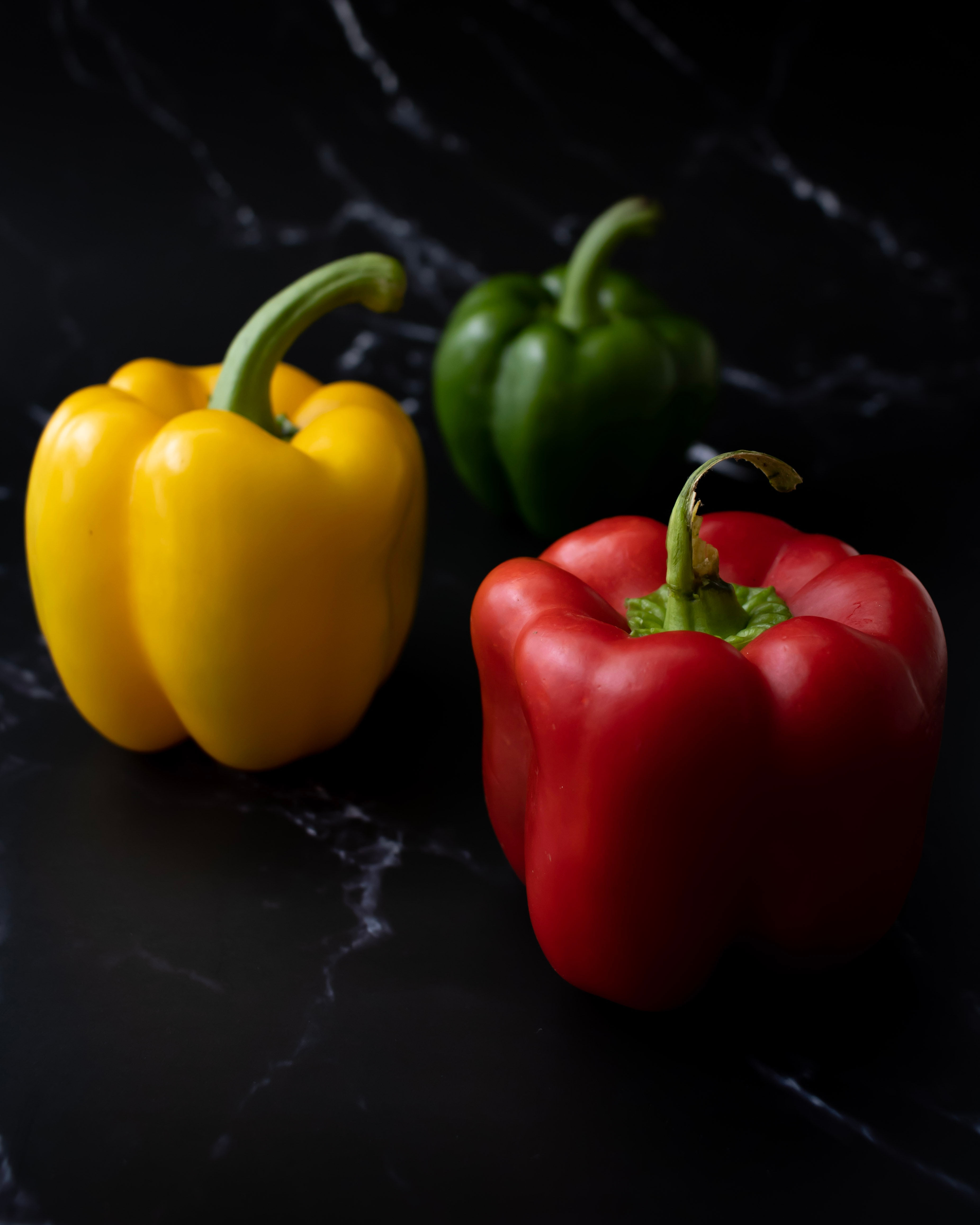 POIVRONS - ROUGES / VERTS / JAUNE
