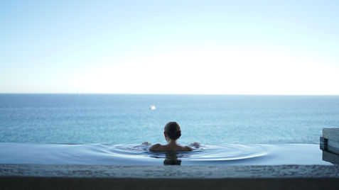 Image by Alex Bertha