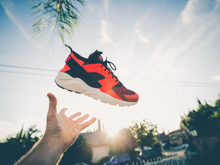 HOW TO CHOOSE THE RIGHT SHOE