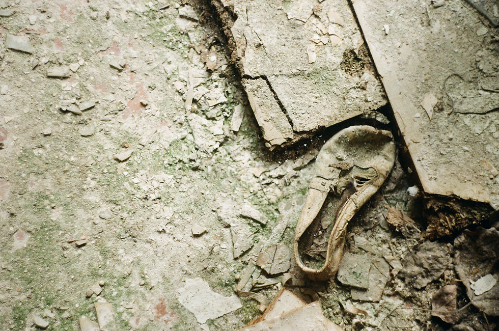 Image by Dasha Urvachova