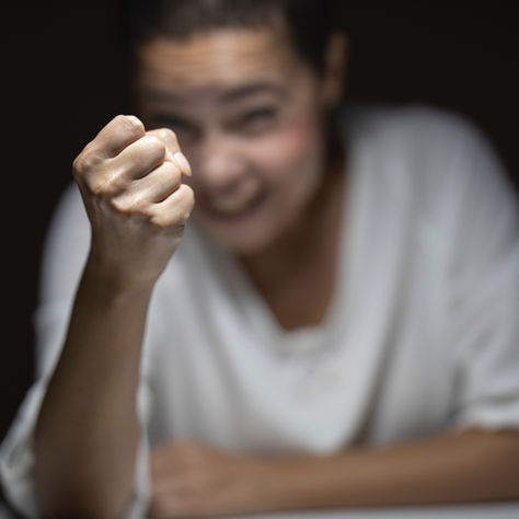 When Anger Becomes Too Much: Learning to Respond Instead of React