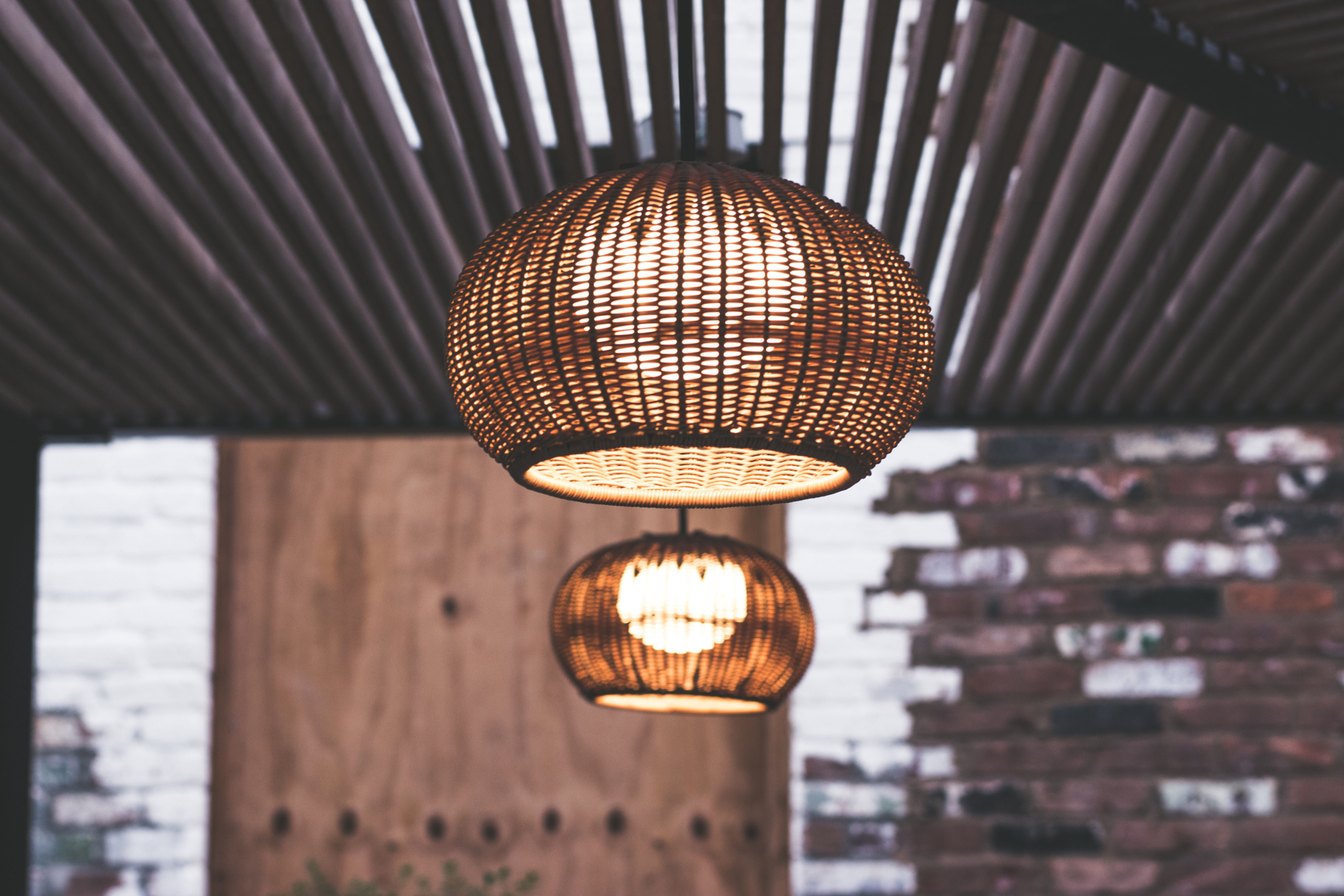 Light fixed on ceiling