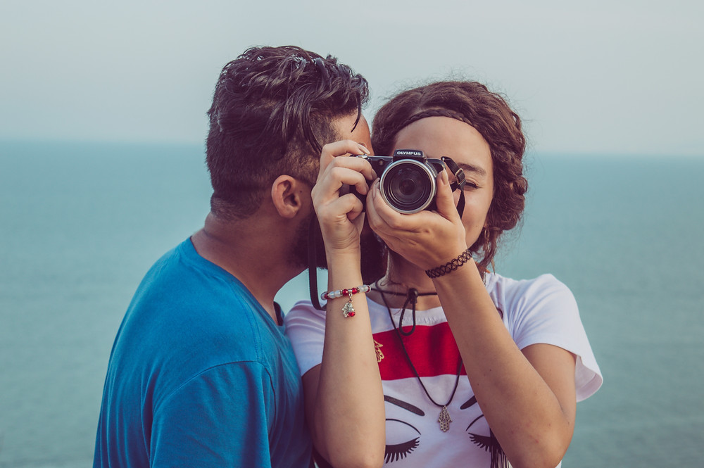 Verlobung feiern mit Fotoshooting