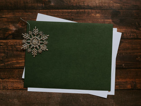 A Guide to Personalized Gifts: Turning Sentiments into Treasures