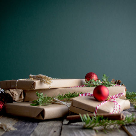 5 Holiday-Themed English Learning Tips for Parents