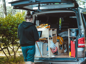 Wie kann ich meinen Camper-Van strukturiert organisieren?