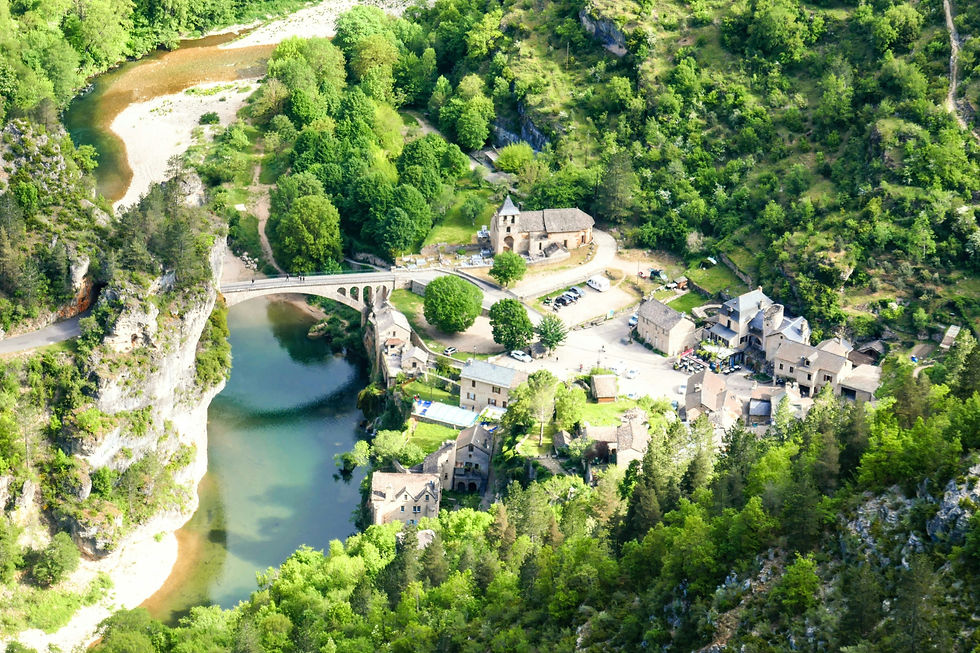 Le Saltadou : Panorama du Cirque de Saint-Chély-du-Tarn
