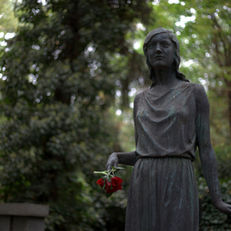 שיח מטפלות: מאיה לאוב ורות בן אשר מדברות על מוות, מיינדפולנס ופסיכותרפיה