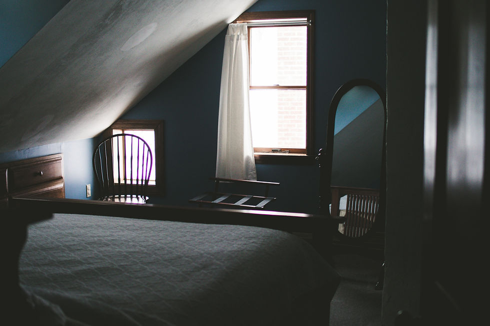 Improving The Layout Of Your Master Bedroom Starting With Directional Light