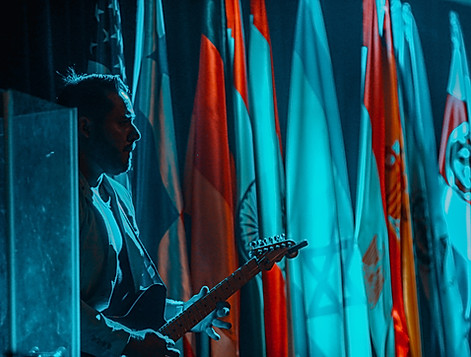 SMB: The School of Music Business. Online music business courses for all including Music Publishing, Music Supervision, Sync and Licensing. Learn how the music business works in this comprehensive online course. Study the music industry, online in our virtual classrooms.