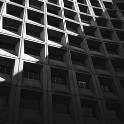 Apollo and State Street's Private Credit ETF Faces SEC Scrutiny