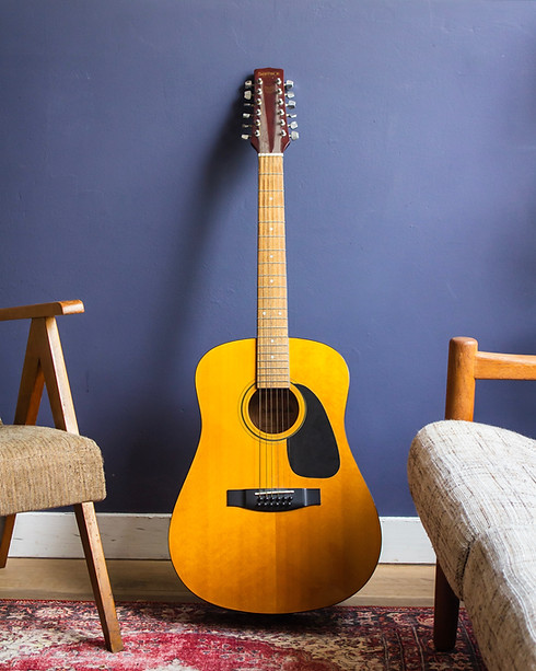 Gitaar - Image by Louis Hansel