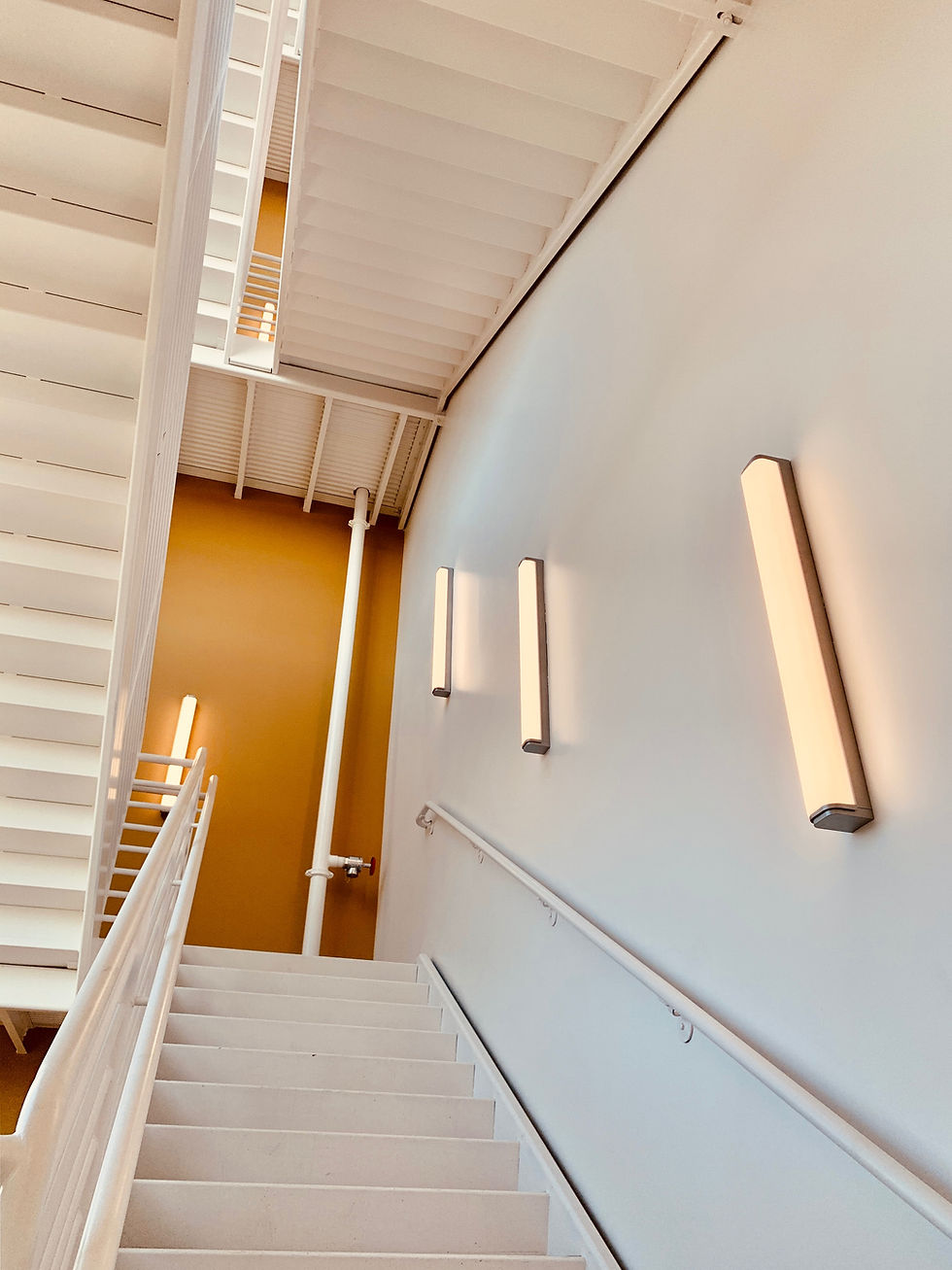 stairs wall lighting