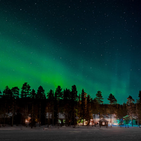 The Ultimate Rovaniemi & Lapland Travel Guide: Northern Lights, Husky Rides, Snowmobile Safaris & Perfect Itineraries