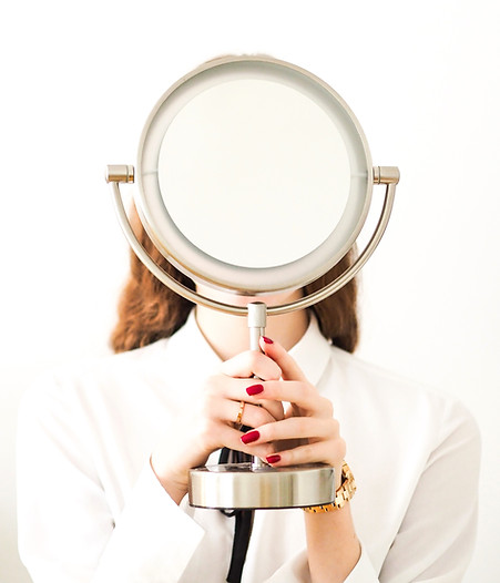 Image by Laura Chouette