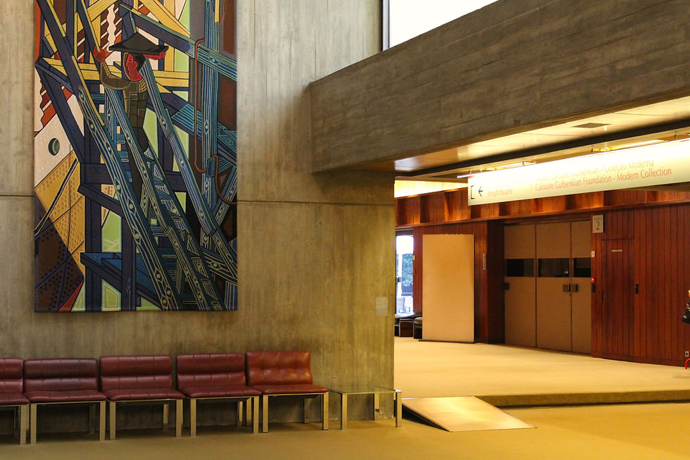Imagem do Auditorio Fundção Glubenkian vazio