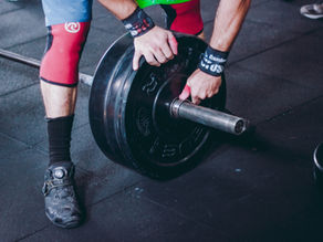 The Myth of Lifting Heavy Weights Makes You Bulky 🏋️💪