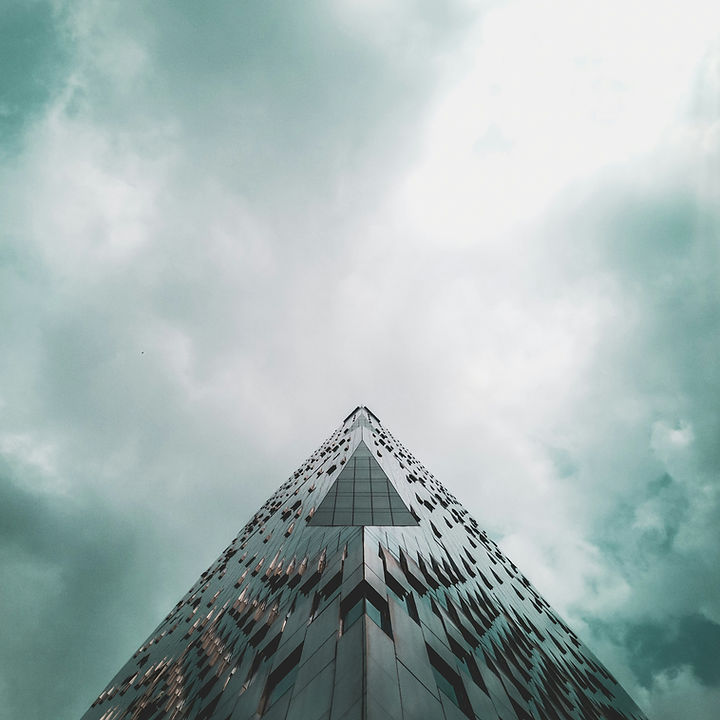 Image by Simo Lin