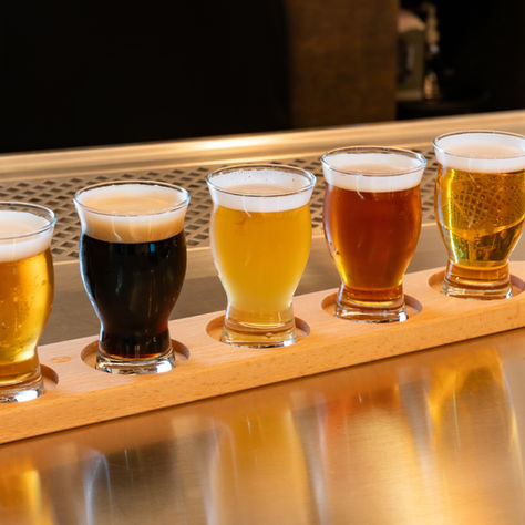 Which beer goes with which food? Beer as a food pairing in a pub.