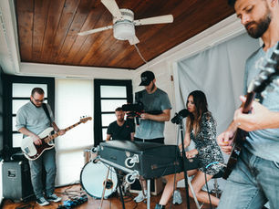 REASONS WHY YOUNG MUSICIANS SHOULD PLAY MULTIPLE INSTRUMENTS