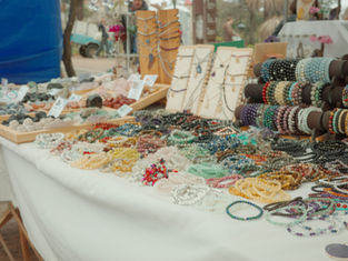 The Complete Guide to Birthstone Jewelry Meanings, Properties, and Minimalist Designs