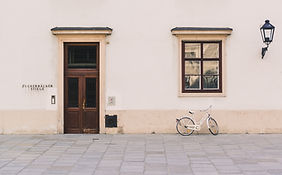 Image by Norbert Levajsics