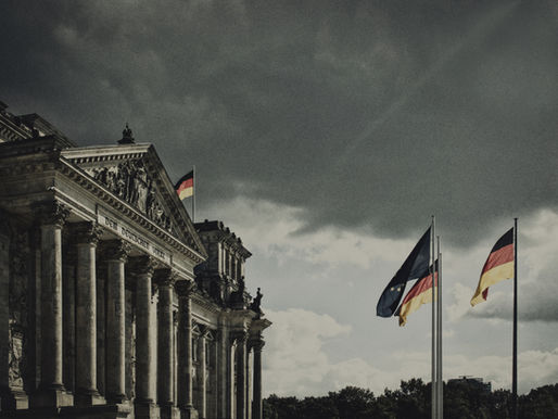 Reichstagsgebaeude, Sitz des Deutschen Bundestags in Berlin